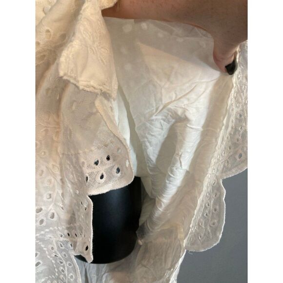 Main strip white eyelet button up dress - Picture 5 of 6
